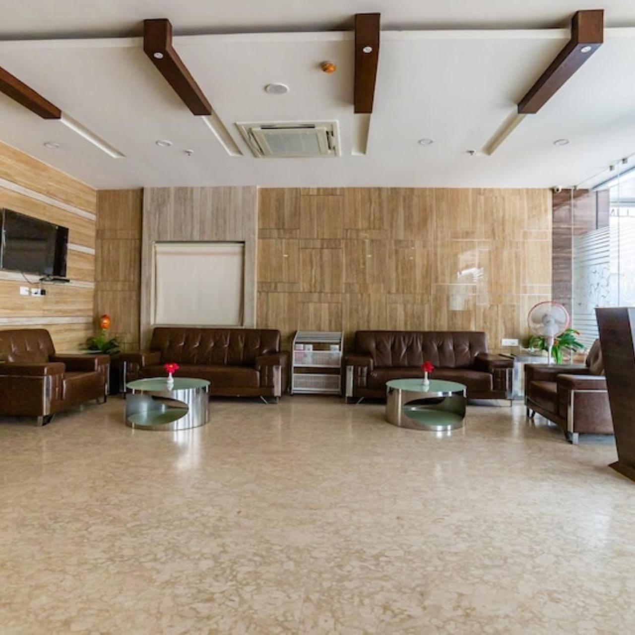Hotel Svm Grand Medipally Хайдарабад Экстерьер фото